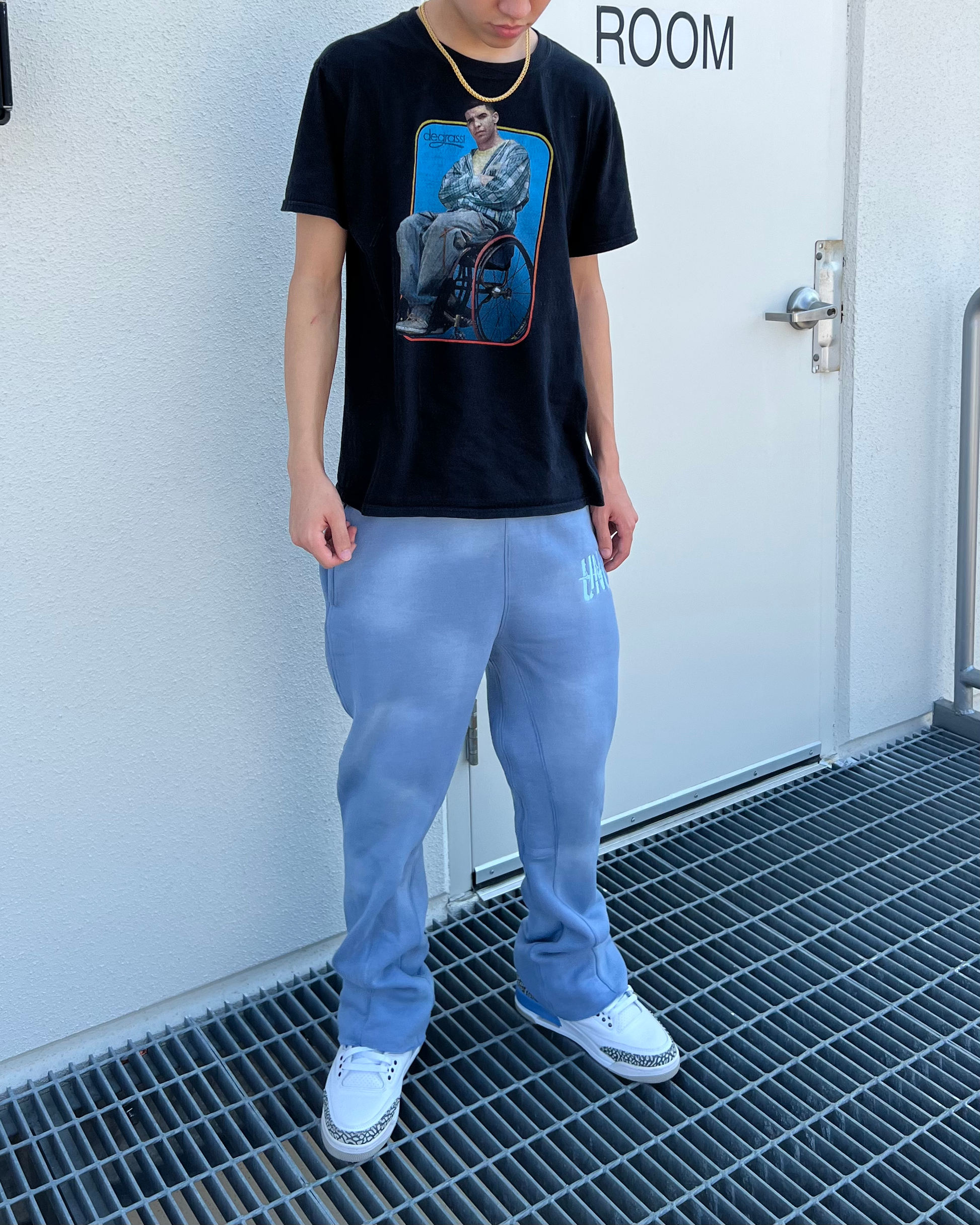 WASHED FLARED SWEATPANTS - BABY BLUE image 3