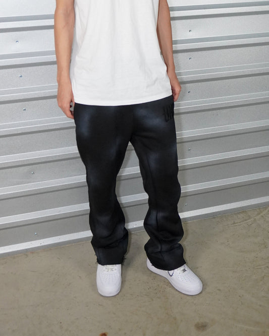 WASHED FLARED SWEATPANTS - BLACK image 2