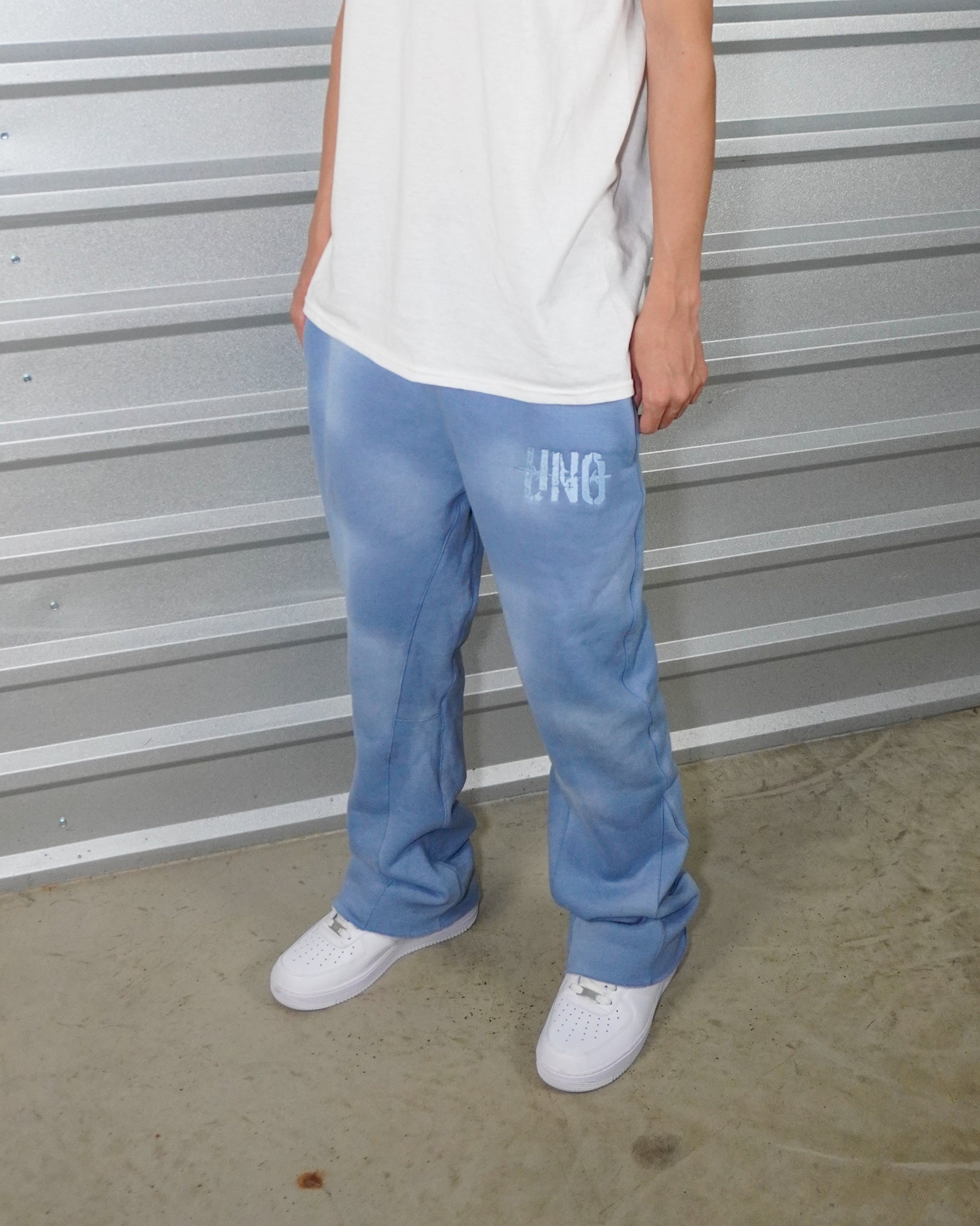 WASHED FLARED SWEATPANTS - BABY BLUE image 2
