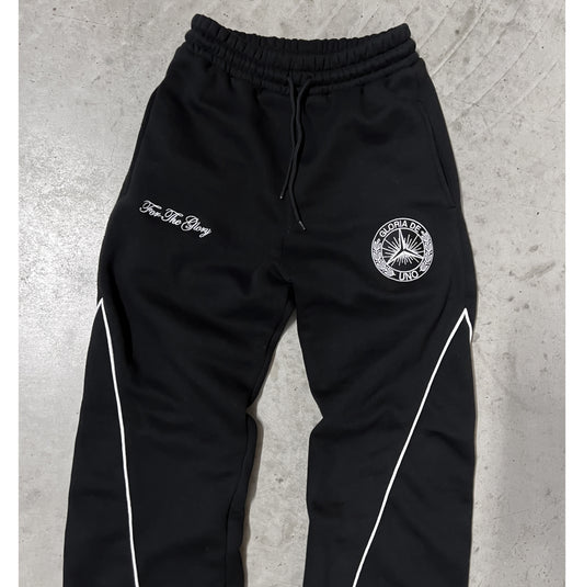 GLORIA DE UNO SWEATS image 1